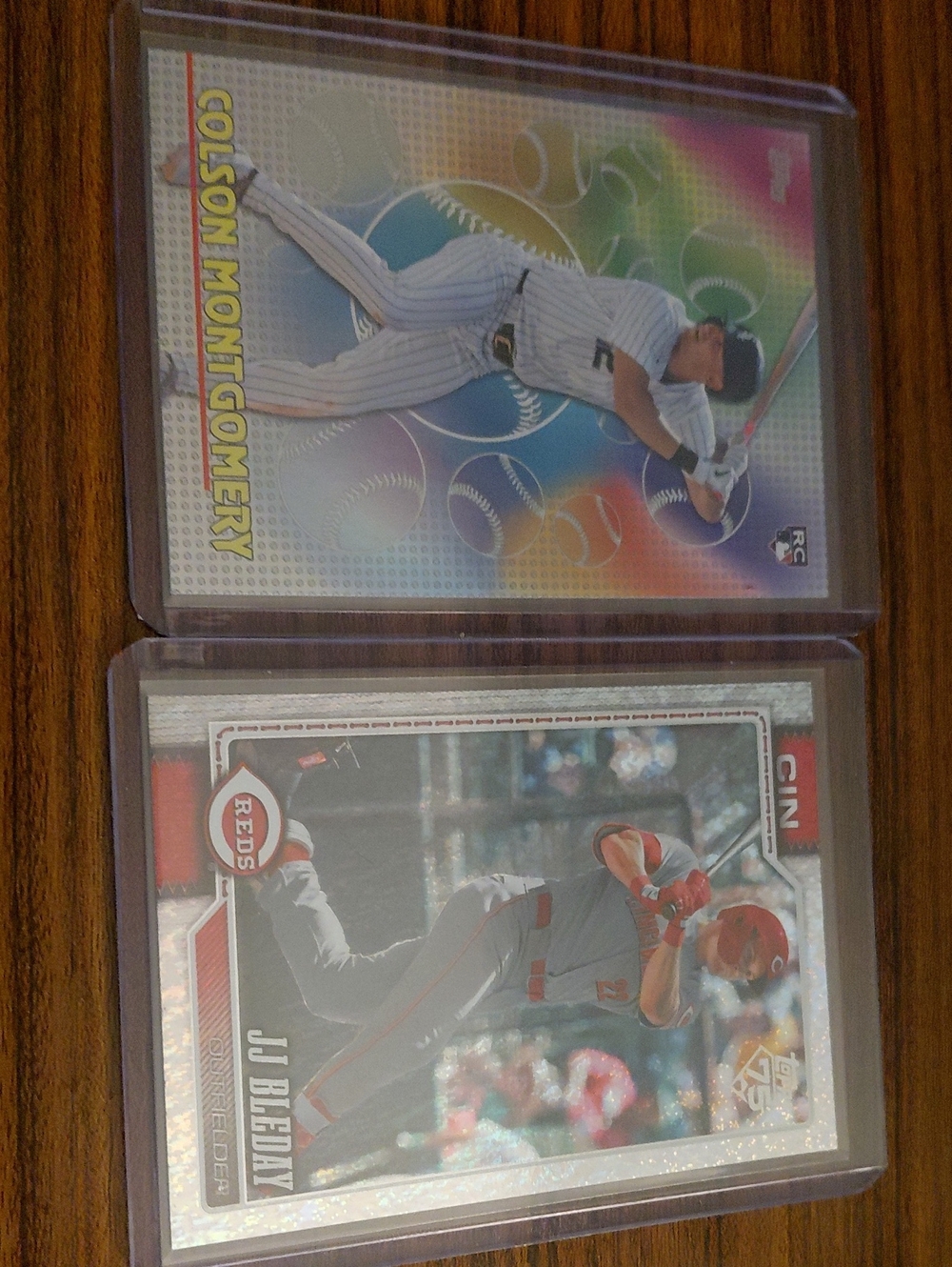 Topps Multicolor & Red Baseball Card Pair - Topps
